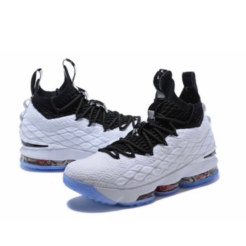Nike LeBron XV